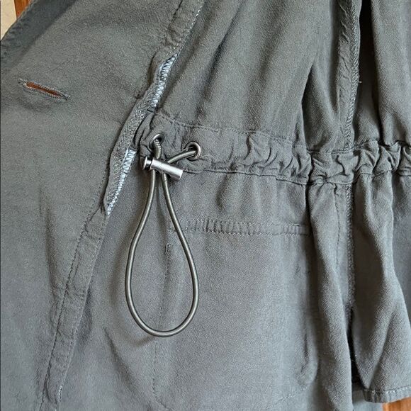 NIC + ZOE - Picture 4 of 6